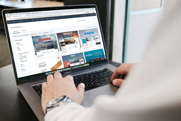 Website vs. Webshop: Unterscheiden sich die Relaunch-Maßnahmen?